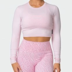Muscle Nation MN Everyday Cropped Long Sleeve Top - Rose Quartz Welcome To The Club