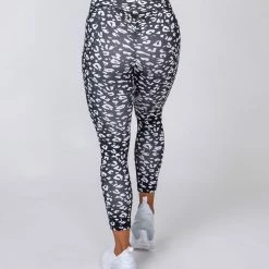 Muscle Nation Signature Scrunch 7/8 Leggings - Black Leopard Scrunch Bum