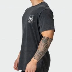 Muscle Nation Welcome To The Club Mens Graffiti Tag Oversized Vintage Tee - Washed Black