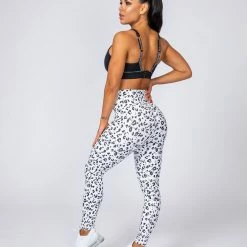 Muscle Nation 30% EOFY SALE Signature Scrunch Ankle Length Leggings - Snow Leopard