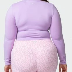 Muscle Nation MN Everyday Cropped Long Sleeve Top - Lilac Welcome To The Club