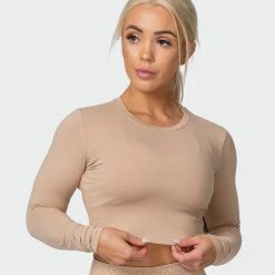 Muscle Nation Welcome To The Club MN Everyday Cropped Long Sleeve Top - Brown Sugar