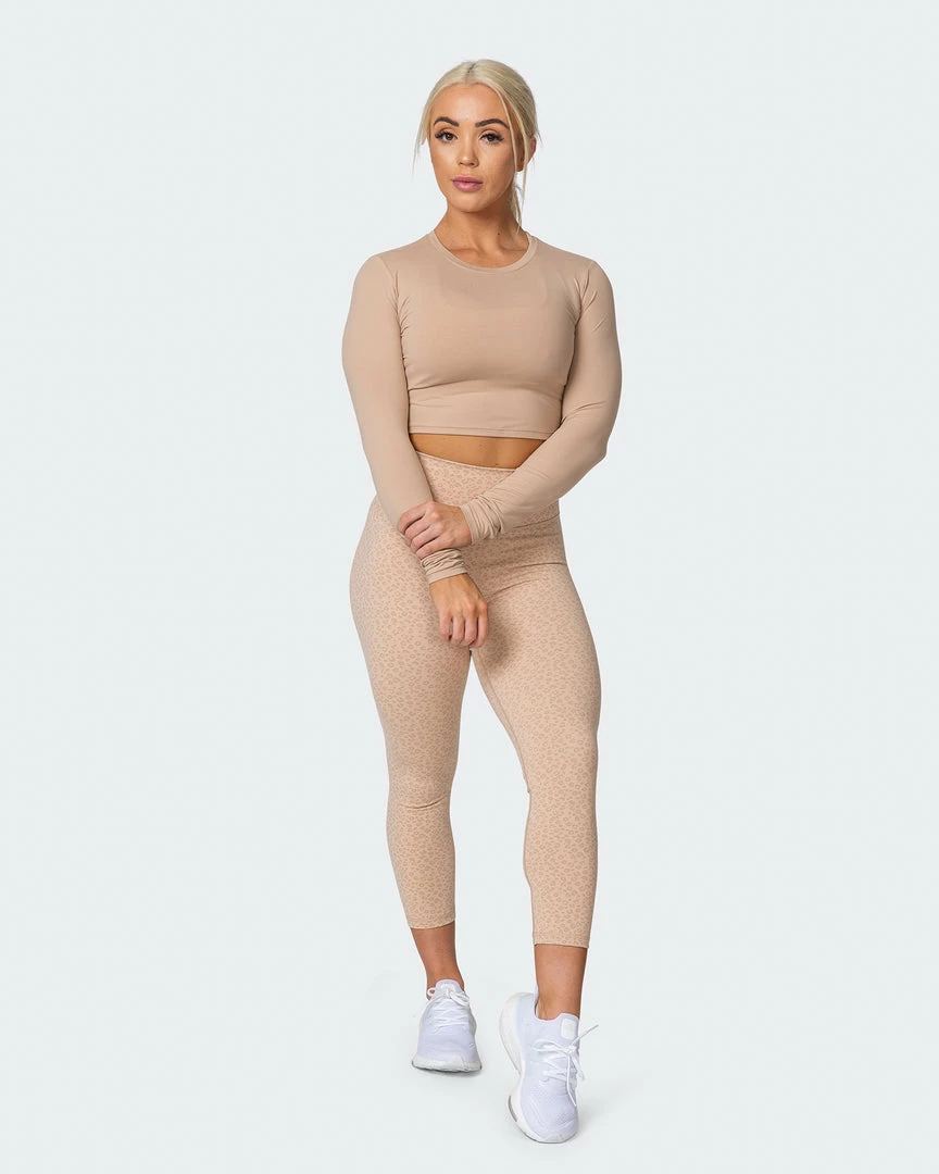 Top 10 ✔️ Muscle Nation Welcome To The Club MN Everyday Cropped Long Sleeve Top - Brown Sugar 😀 9 Muscle Nation Welcome To The Club MN Everyday Cropped Long Sleeve Top - Brown Sugar