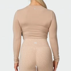 Top 10 ✔️ Muscle Nation Welcome To The Club MN Everyday Cropped Long Sleeve Top - Brown Sugar 😀 14 Muscle Nation Welcome To The Club MN Everyday Cropped Long Sleeve Top - Brown Sugar