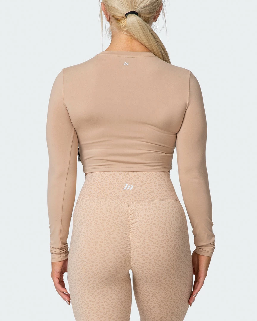 Top 10 ✔️ Muscle Nation Welcome To The Club MN Everyday Cropped Long Sleeve Top - Brown Sugar 😀 8 Muscle Nation Welcome To The Club MN Everyday Cropped Long Sleeve Top - Brown Sugar