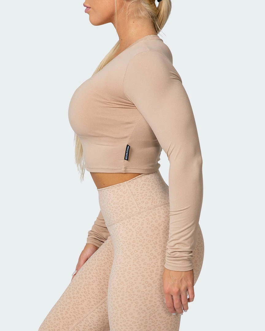 Top 10 ✔️ Muscle Nation Welcome To The Club MN Everyday Cropped Long Sleeve Top - Brown Sugar 😀 6 Muscle Nation Welcome To The Club MN Everyday Cropped Long Sleeve Top - Brown Sugar