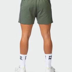 Muscle Nation Classic Squat Shorts - Army Green