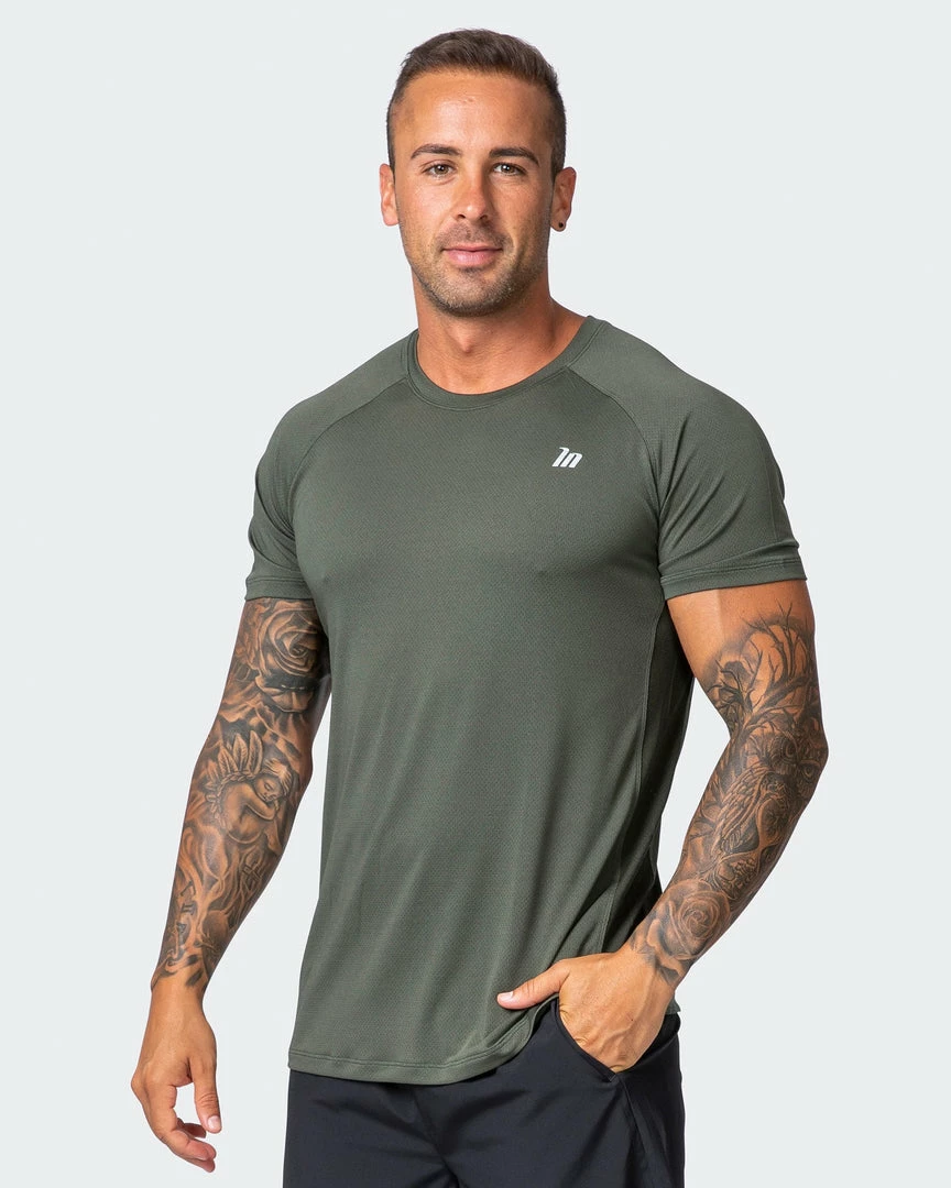 Budget ✔️ Muscle Nation New Heights Running Tee - Dark Khaki 30% EOFY SALE 😍 3 Muscle Nation New Heights Running Tee - Dark Khaki 30% EOFY SALE