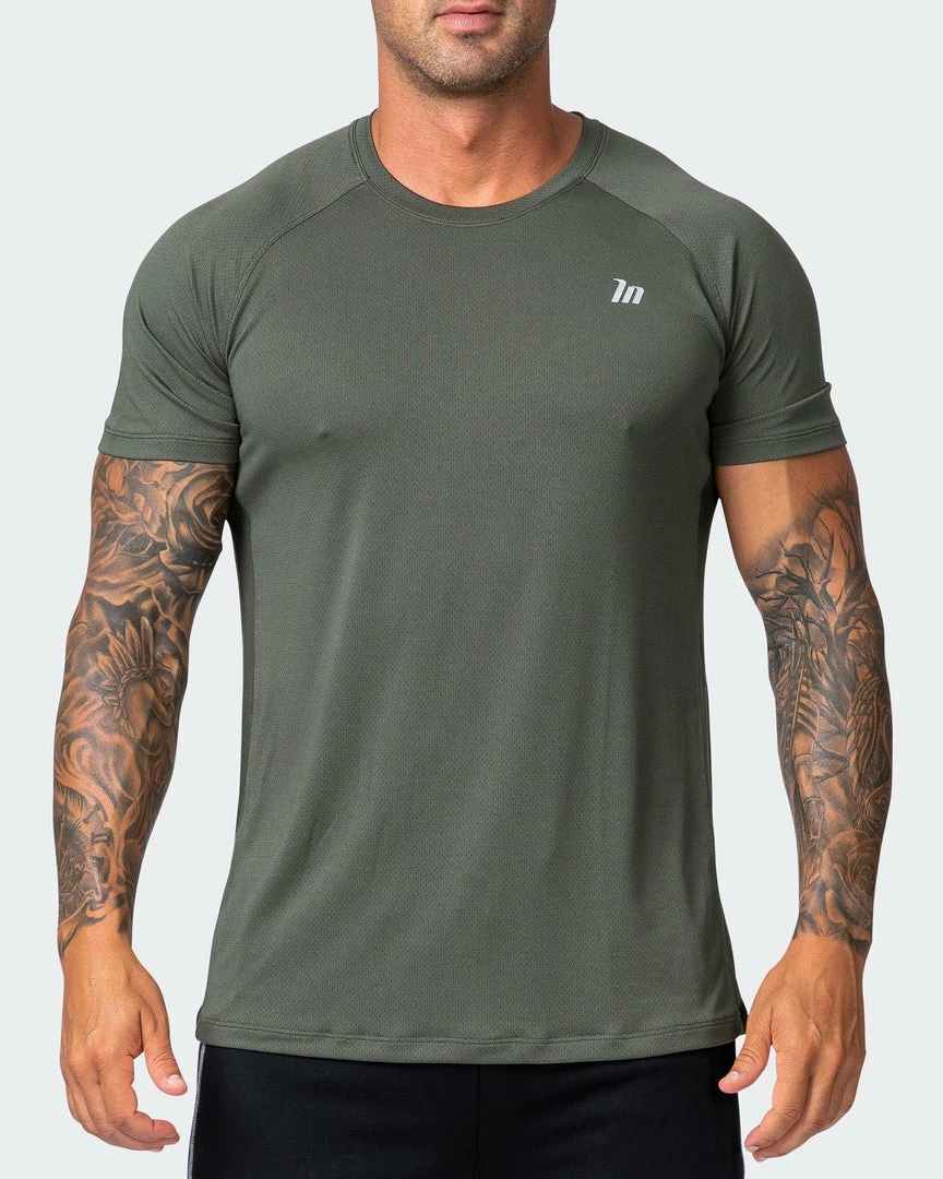 Budget ✔️ Muscle Nation New Heights Running Tee - Dark Khaki 30% EOFY SALE 😍 4 Muscle Nation New Heights Running Tee - Dark Khaki 30% EOFY SALE