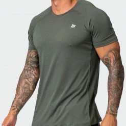 Budget ✔️ Muscle Nation New Heights Running Tee - Dark Khaki 30% EOFY SALE 😍 11 Muscle Nation New Heights Running Tee - Dark Khaki 30% EOFY SALE