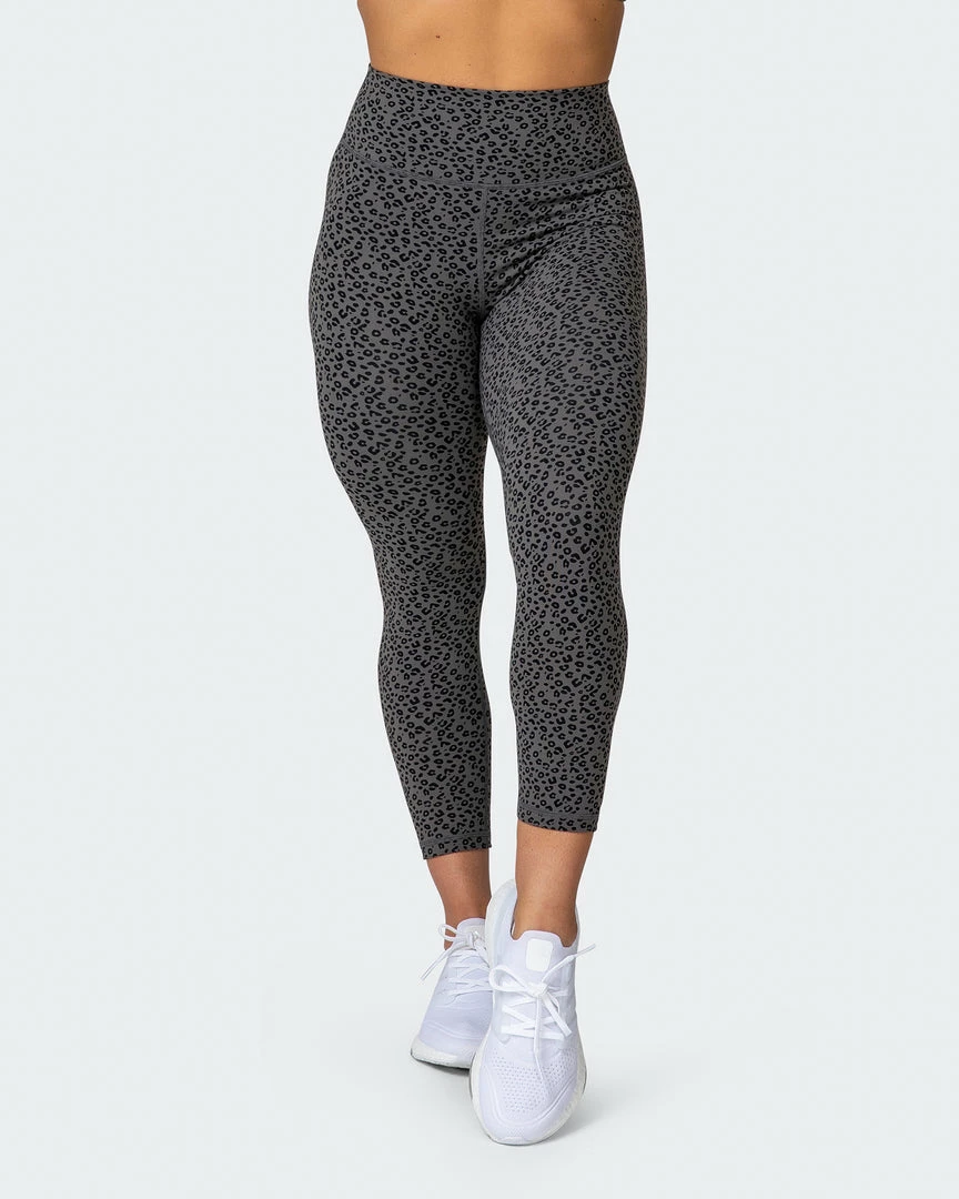 Deals 🛒 Muscle Nation Welcome To The Club Signature Scrunch 7/8 Leggings - Monochrome Mini Cheetah Print ⌛ 4 Muscle Nation Welcome To The Club Signature Scrunch 7/8 Leggings - Monochrome Mini Cheetah Print