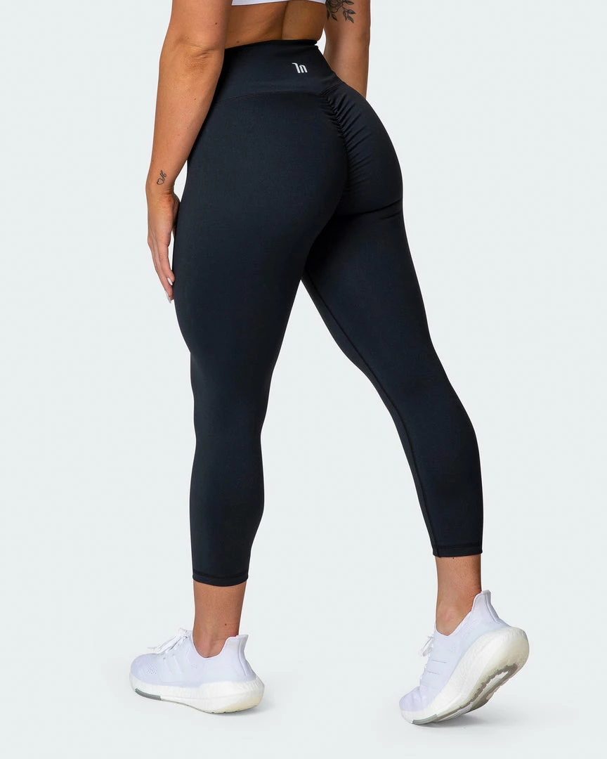 Brand new ๐ Muscle Nation Signature Scrunch 7/8 Leggings - Black 30% EOFY SALE ๐ 2 Muscle Nation Signature Scrunch 7/8 Leggings - Black 30% EOFY SALE