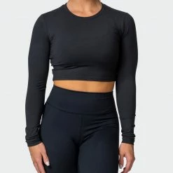 Muscle Nation Welcome To The Club MN Everyday Cropped Long Sleeve Top - Black
