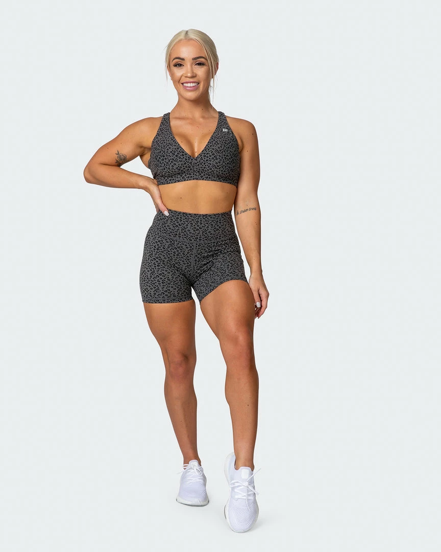 New ๐ Muscle Nation All-Star Deep V Bra - Monochrome Mini Cheetah Print โญ 9 Muscle Nation All-Star Deep V Bra - Monochrome Mini Cheetah Print