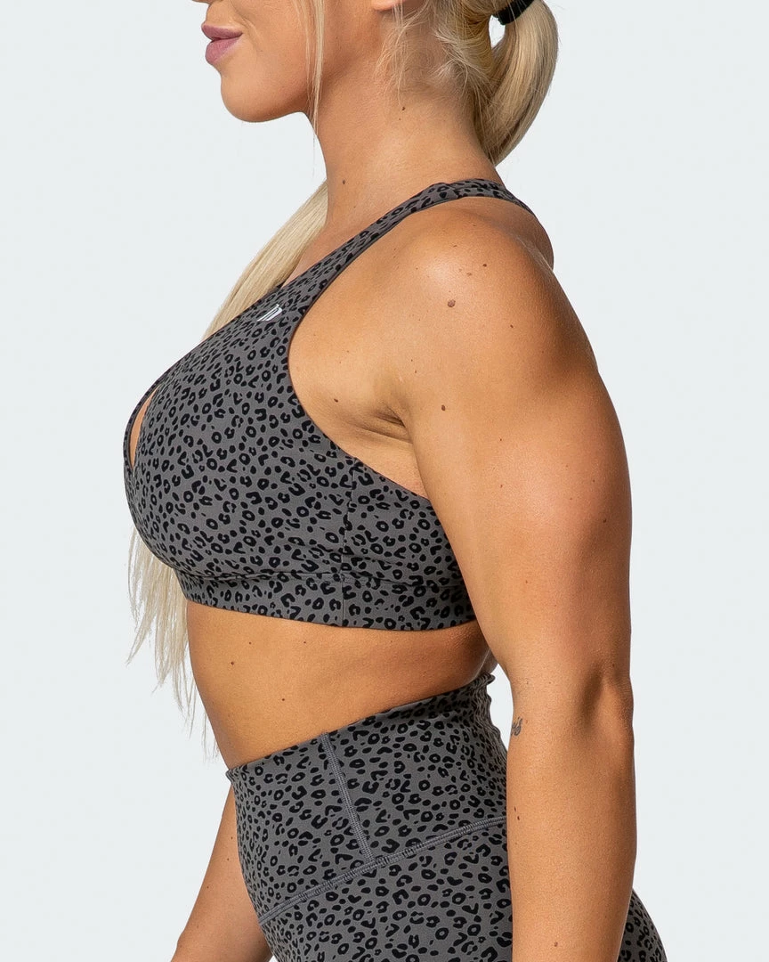 New ๐ Muscle Nation All-Star Deep V Bra - Monochrome Mini Cheetah Print โญ 6 Muscle Nation All-Star Deep V Bra - Monochrome Mini Cheetah Print