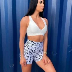 Brand new 🔥 Muscle Nation Ribbed Deep V Bra - White 👩 Womens ✔️ 11 Muscle Nation Ribbed Deep V Bra - White Womens