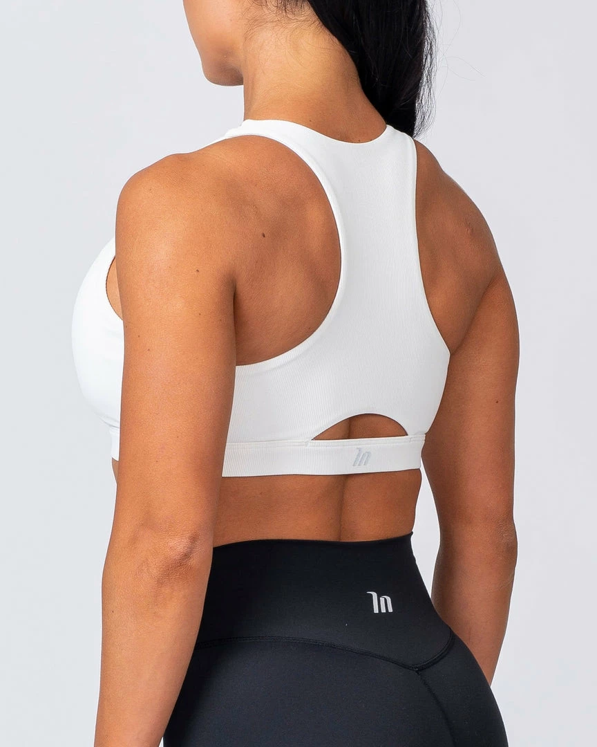 Brand new 🔥 Muscle Nation Ribbed Deep V Bra - White 👩 Womens ✔️ 8 Muscle Nation Ribbed Deep V Bra - White Womens
