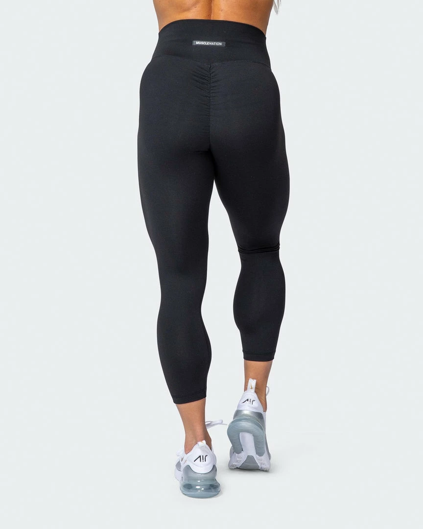 Outlet ๐ Muscle Nation Signature Scrunch 7/8 Leggings - Black (Silicon Patch Logo) ๐ 5 Muscle Nation Signature Scrunch 7/8 Leggings - Black (Silicon Patch Logo)