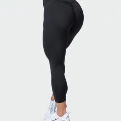 Outlet ๐ Muscle Nation Signature Scrunch 7/8 Leggings - Black (Silicon Patch Logo) ๐ 12 Muscle Nation Signature Scrunch 7/8 Leggings - Black (Silicon Patch Logo)