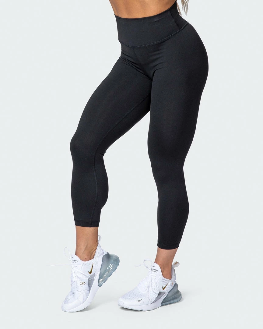 Outlet ๐ Muscle Nation Signature Scrunch 7/8 Leggings - Black (Silicon Patch Logo) ๐ 8 Muscle Nation Signature Scrunch 7/8 Leggings - Black (Silicon Patch Logo)
