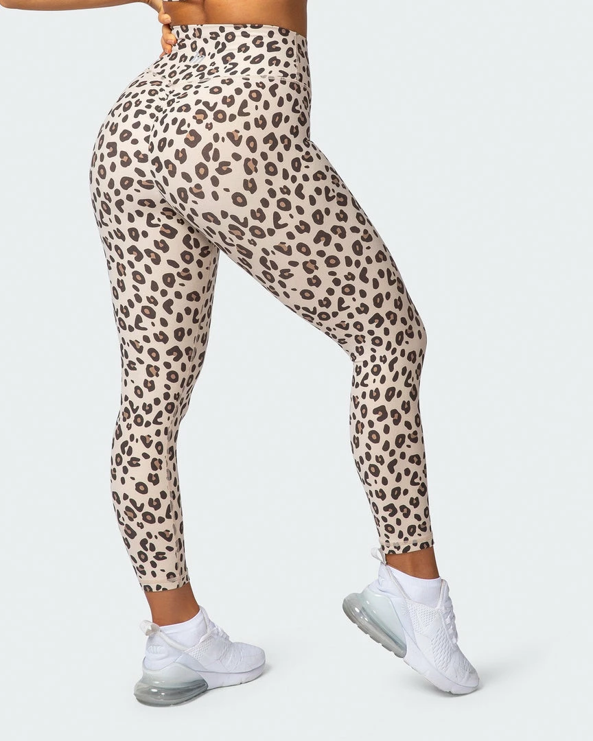 Top 10 🎁 Muscle Nation Scrunch Bum Signature Scrunch 7/8 Leggings - Cheetah Print 🔔 8 Muscle Nation Scrunch Bum Signature Scrunch 7/8 Leggings - Cheetah Print