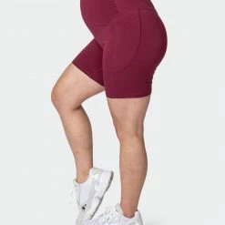Muscle Nation Womens Maternity Superior Squat Pocket Bike Shorts - Wine